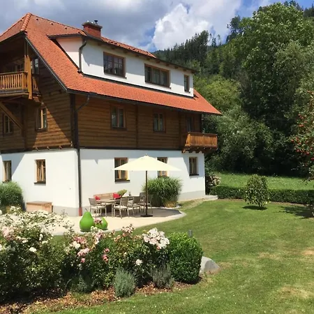 公寓 In Marktgemeinde Mit Garten By Interhome